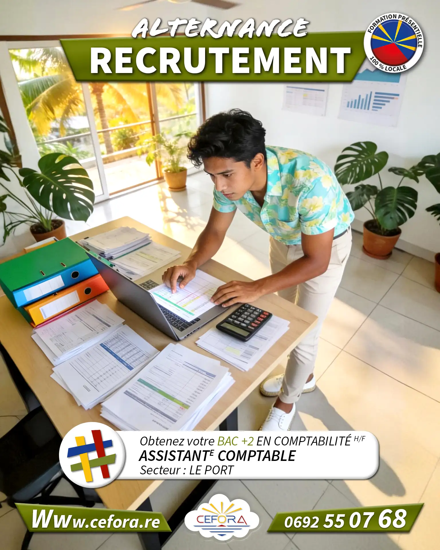 Jeune assitant comptable travaillant pour un cabinet comptable en alternance, pour obtenir son Titre Professionnel de Gestionnaire Comptable et Fiscal BAC +2