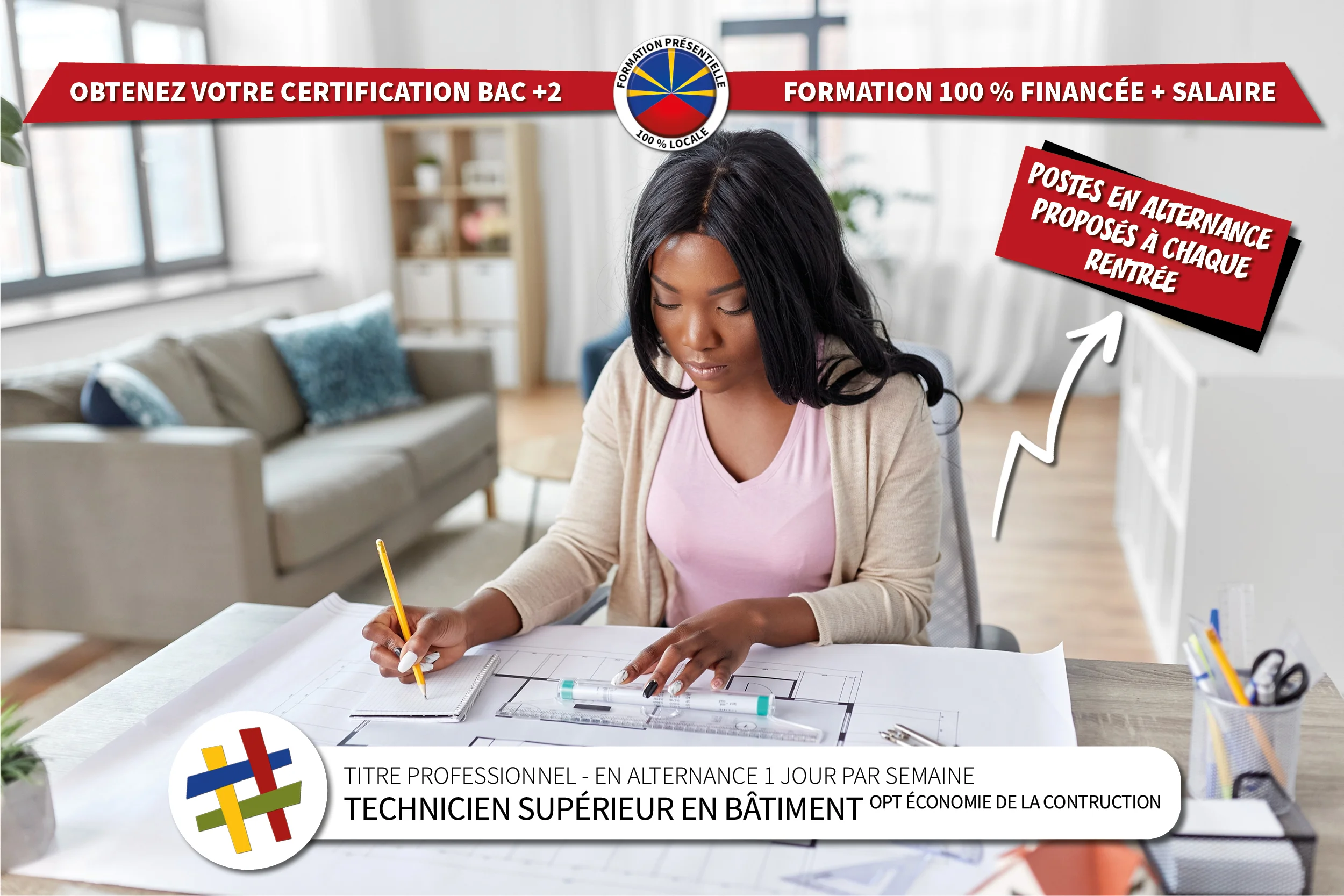 Visuel présentant une technicienne supérieure en bâtiment spécialisée en économie de la construction en train d'évaluer le coût d'un projet architectural.
